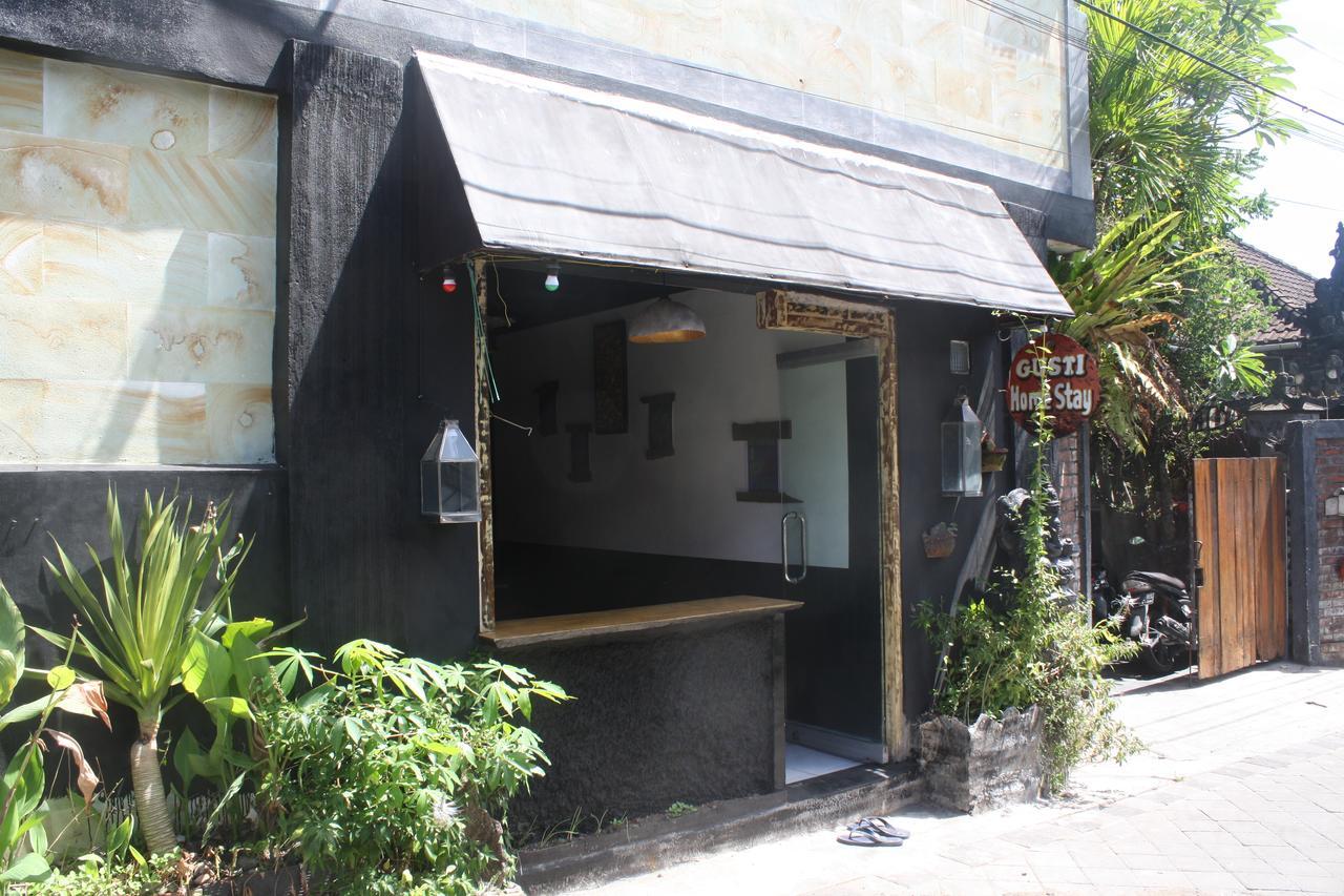 Gusti Homestay Kerobokan Exteriör bild